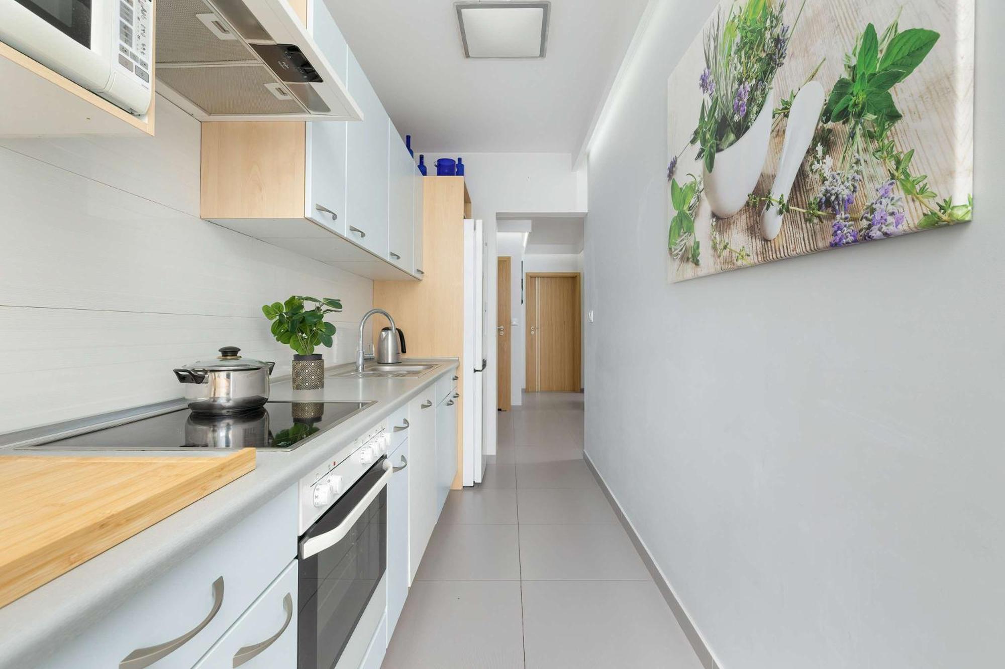 Grzegorzecka Family With Balcony & Parking Cracow By Renters Krakau