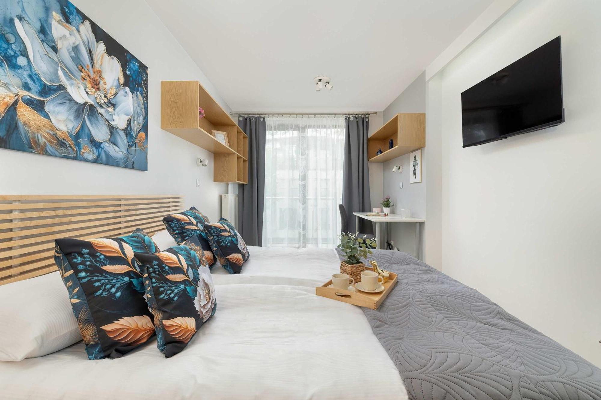 Grzegorzecka Family With Balcony & Parking Cracow By Renters Krakau