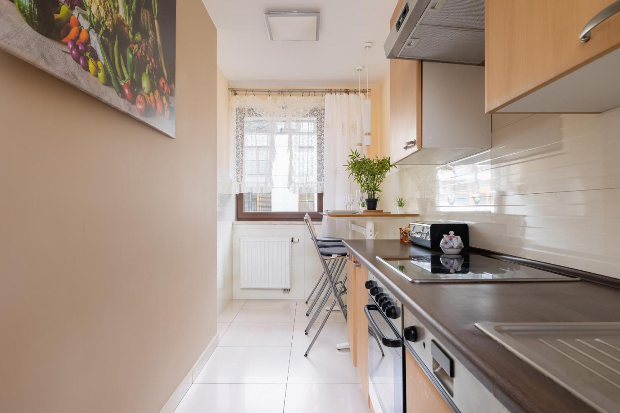 Grzegorzecka Family With Balcony & Parking Cracow By Renters